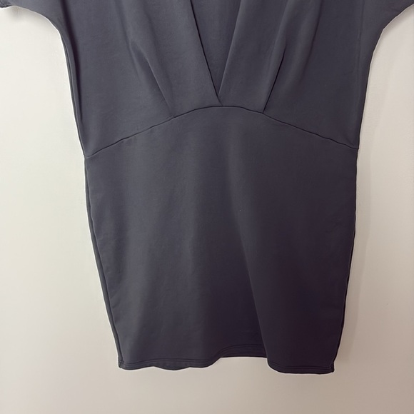 Athleta Pronto Dress Pleated Soft French Terry UPF 50 Short Sleeve Olive Sz S - Picture 5 of 15